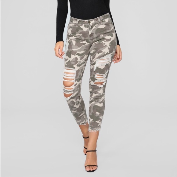 New Distressed Camo Jeans - Picture 3 of 6